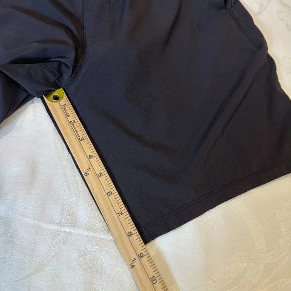 Lululemon Size-M Men's Pace Breaker Liner Shorts 9" Black - Picture 5 of 10